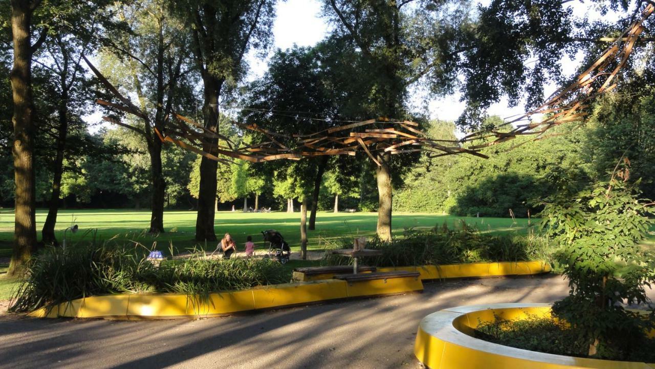 B&B Aan het Park Eindhoven Eksteriør billede