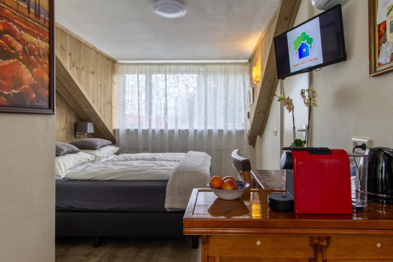 B&B Aan het Park Eindhoven Eksteriør billede