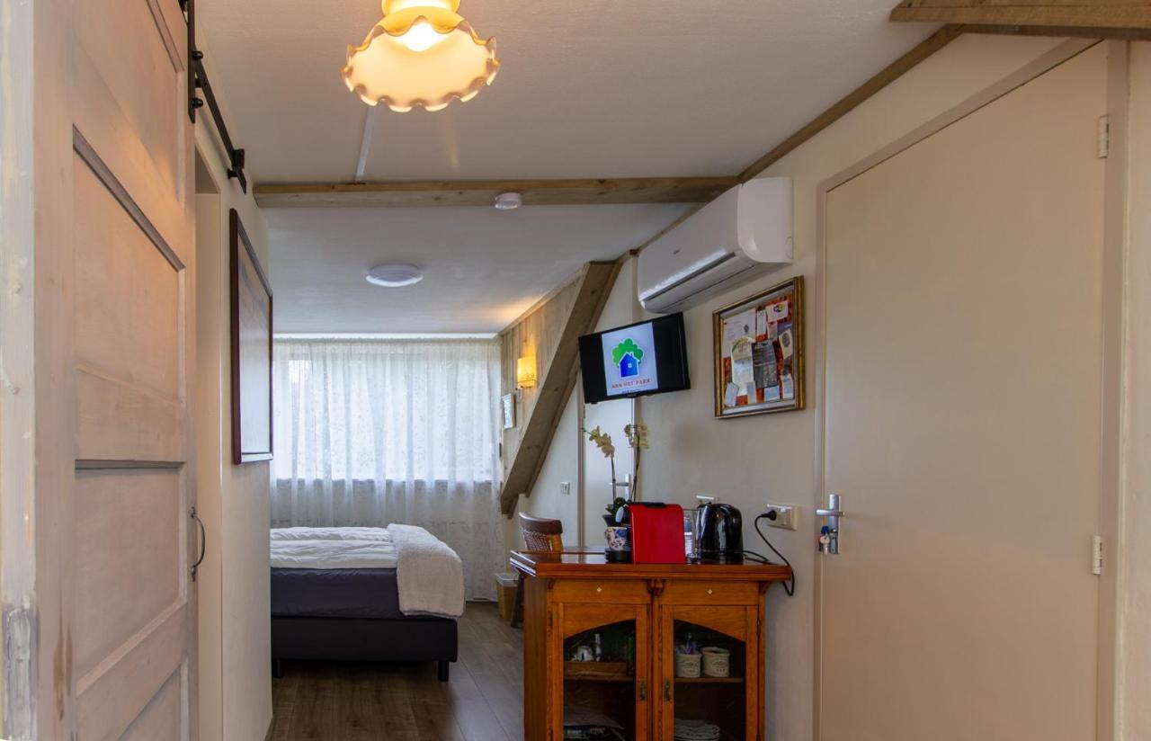 B&B Aan het Park Eindhoven Eksteriør billede